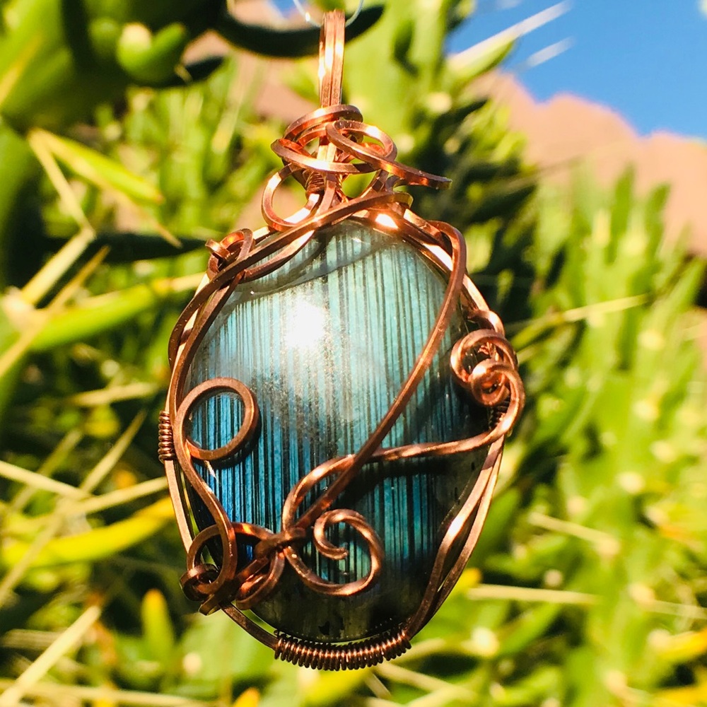 Labradorite in copper